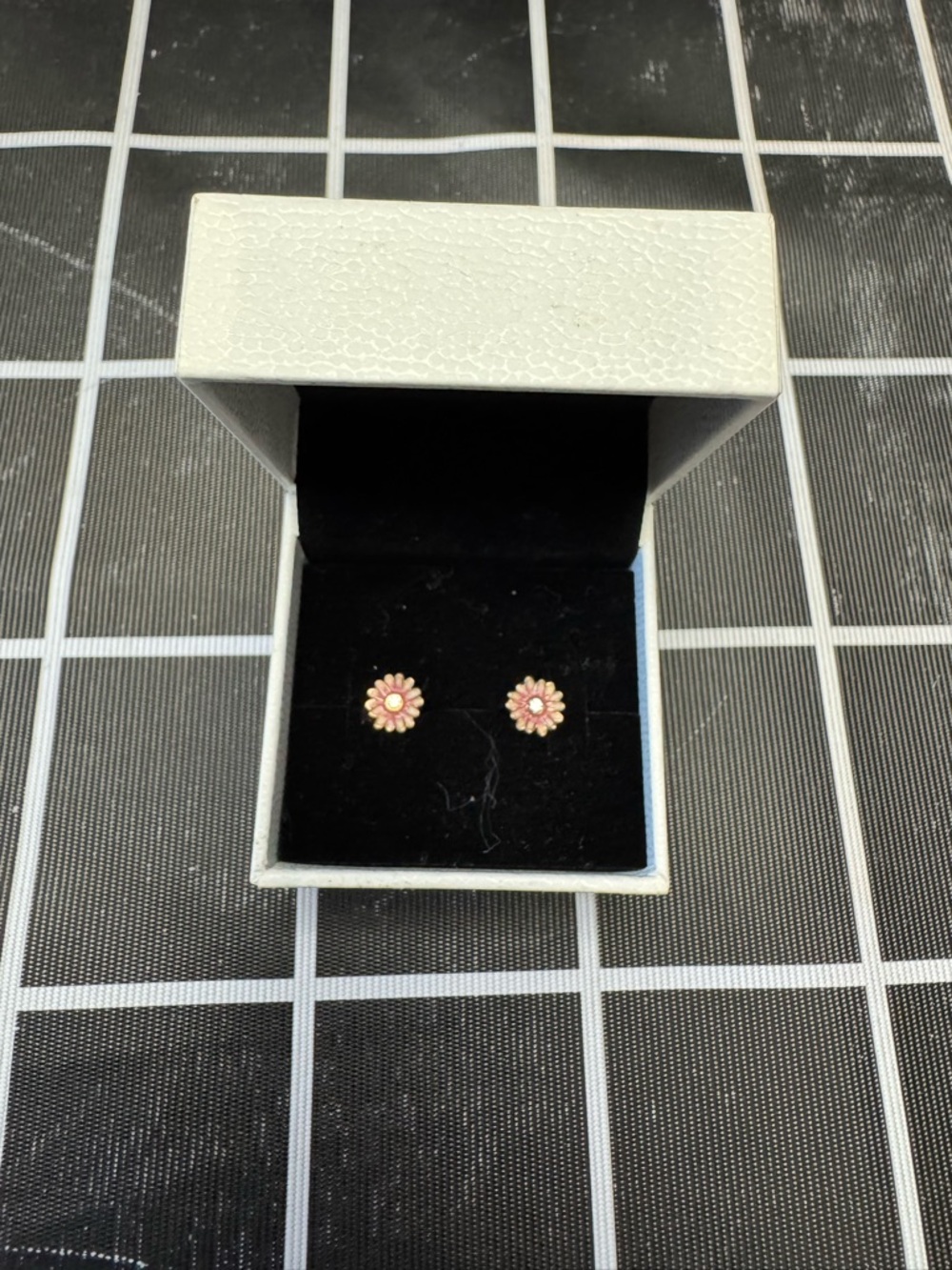 Pandora Rose Gold Daisy Floral Stud Earrings